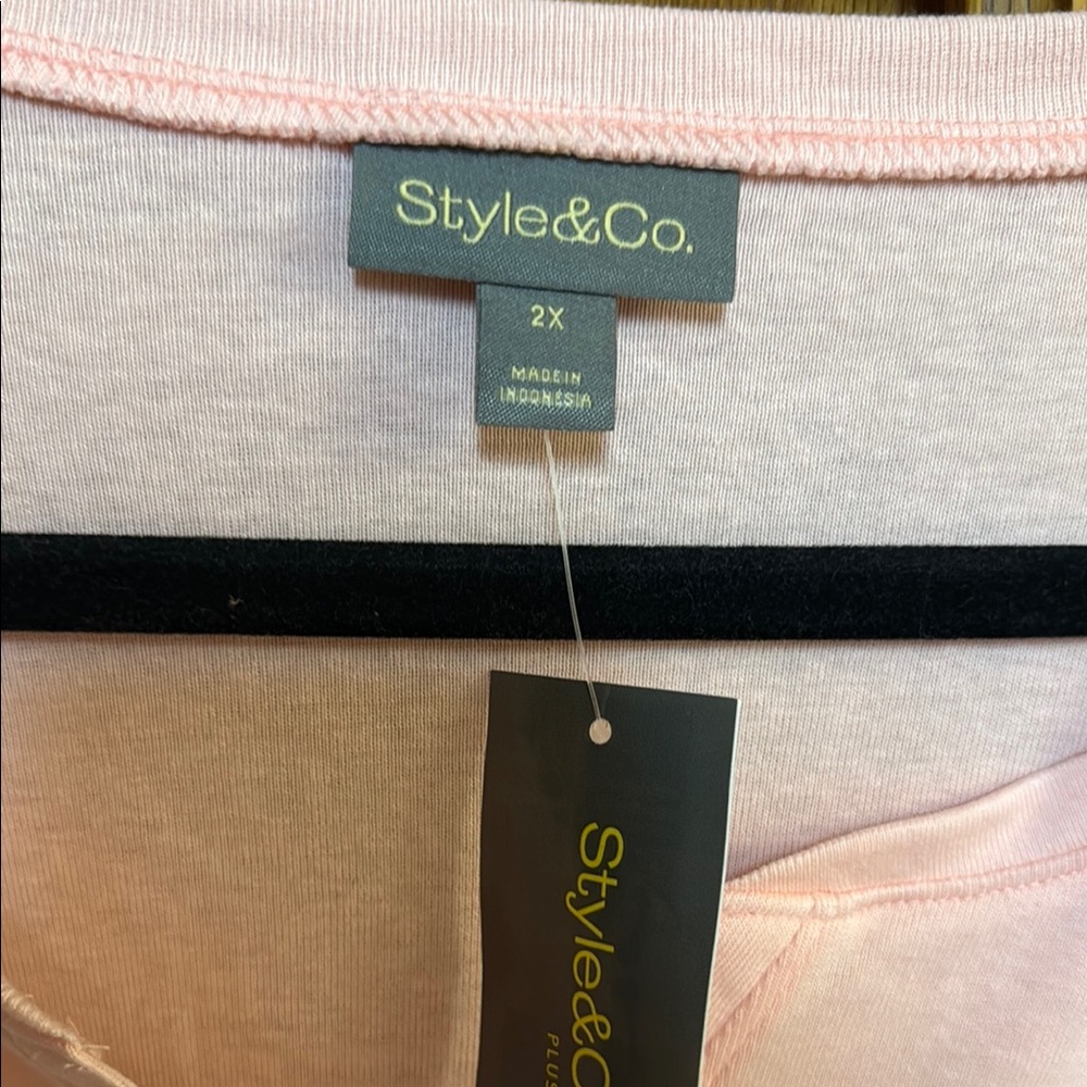 Style & Co. Pink Fitted Polo Button Down - Picture 2 of 3
